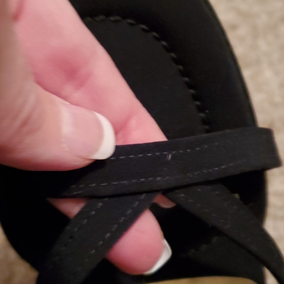 Size 7 Unisa Black heels - Picture 5 of 5